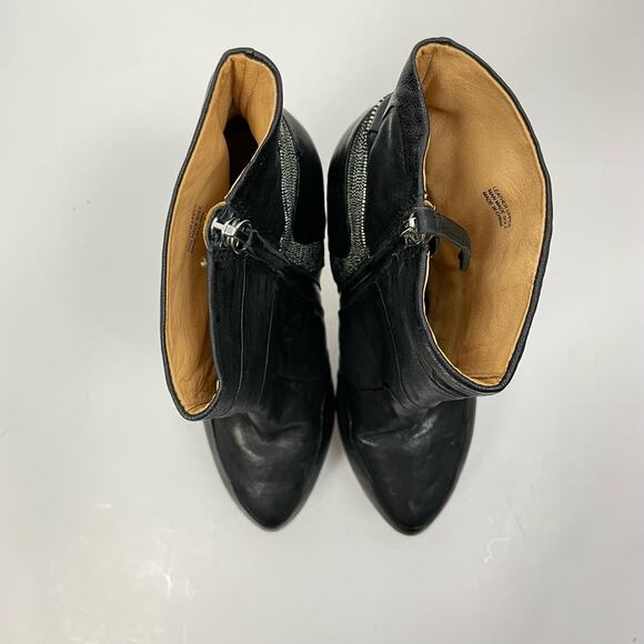 L.A.M.B. | Dorene Black Leather High Stiletto Heel Platform Booties - Picture 5 of 9